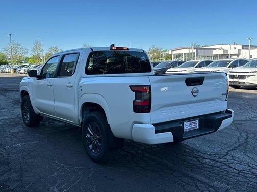 2025 Nissan Frontier SV