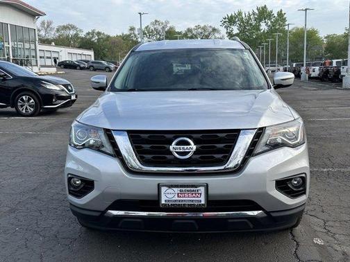 2020 Nissan Pathfinder SV