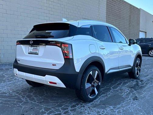 2025 Nissan Kicks SR