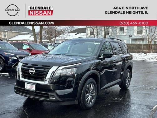 2025 Nissan Pathfinder SV