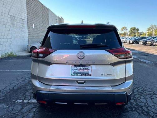 2025 Nissan Rogue SL
