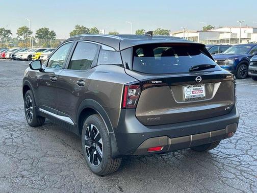 2025 Nissan Kicks SV
