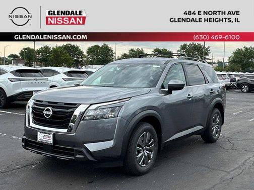 2025 Nissan Pathfinder SV