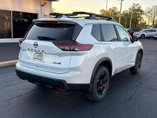 2025 Nissan Rogue Rock Creek