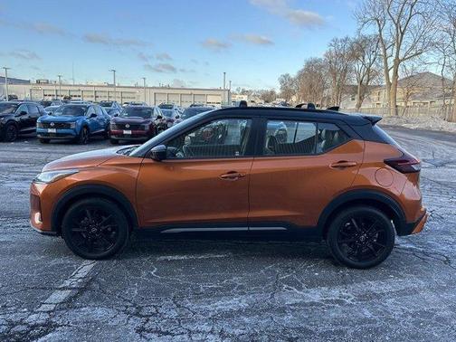 2024 Nissan Kicks SR