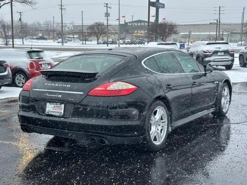 2010 Porsche Panamera 4S