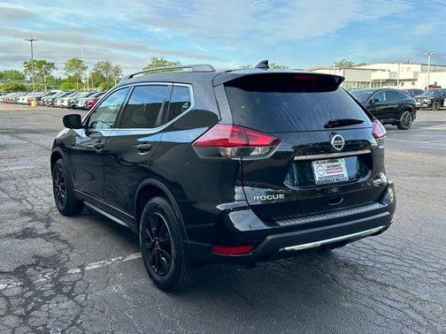 Magnetic Black 2019 Nissan Rogue S