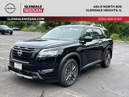 2025 Nissan Pathfinder SL