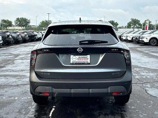 2025 Nissan Kicks SV