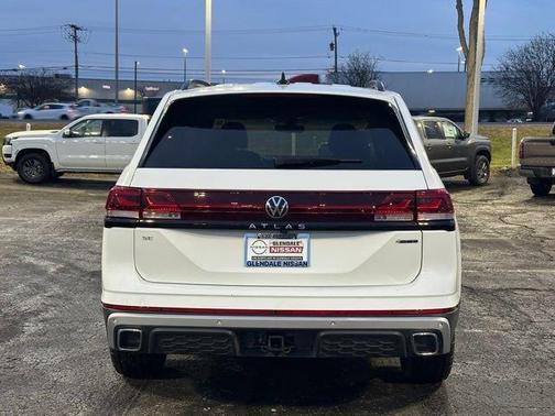 2024 Volkswagen Atlas 2.0T Peak Edition SE w/Technology