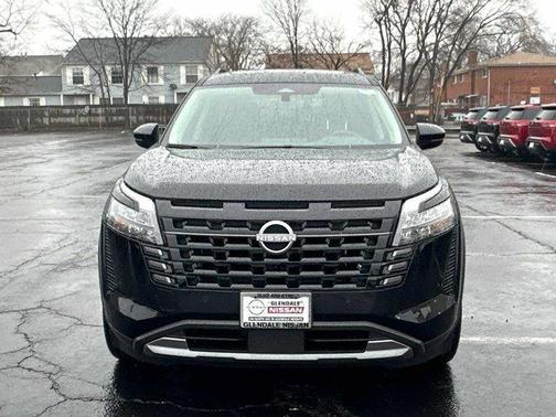 Black 2026 Nissan Pathfinder Platinum