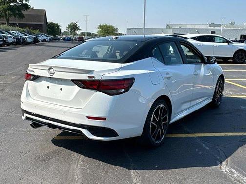 2025 Nissan Sentra SR