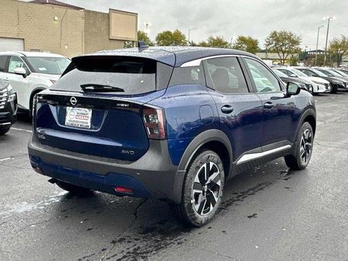 2025 Nissan Kicks SV