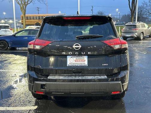 2025 Nissan Rogue SV