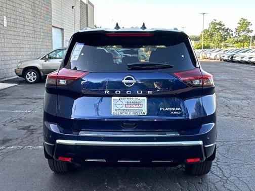 2025 Nissan Rogue Platinum