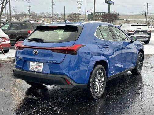 2022 Lexus UX 250h Base