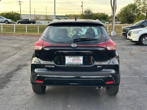 2023 Nissan Kicks SV