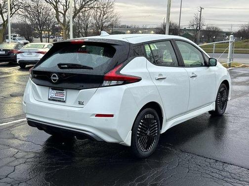 2025 Nissan Leaf SV PLUS