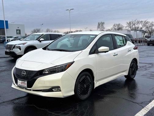 2025 Nissan Leaf SV PLUS