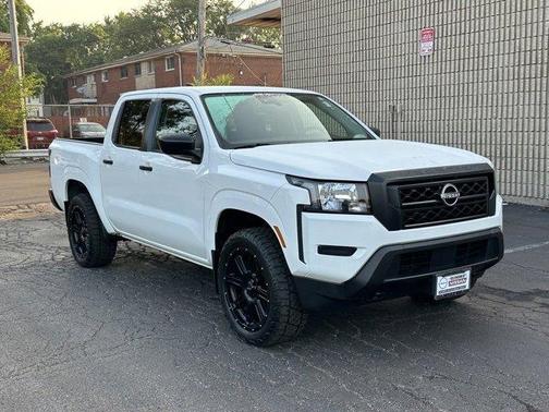 2022 Nissan Frontier S