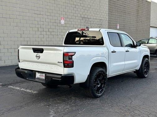 2022 Nissan Frontier S