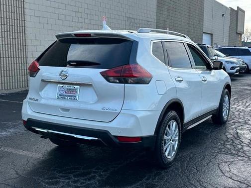 2020 Nissan Rogue SV