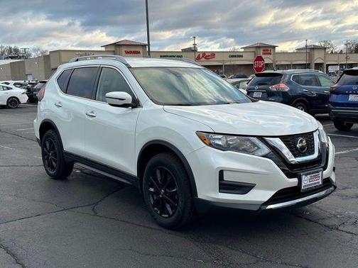 2020 Nissan Rogue SV