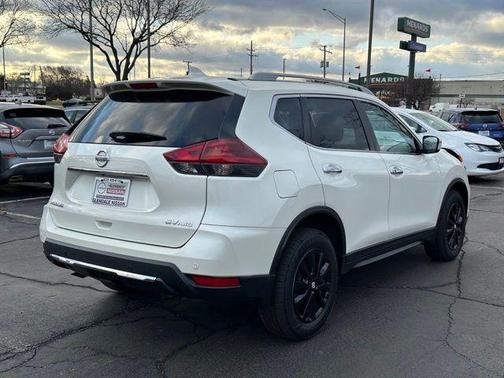 2020 Nissan Rogue SV