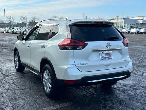 2020 Nissan Rogue SV