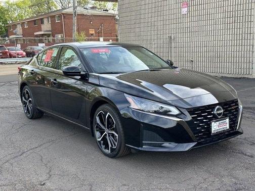 2023 Nissan Altima 2.5 SR
