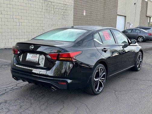 2023 Nissan Altima 2.5 SR