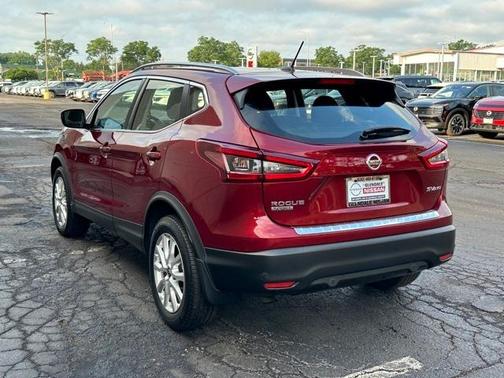 2021 Nissan Rogue Sport SV