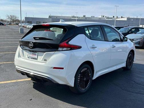 2024 Nissan Leaf SV PLUS