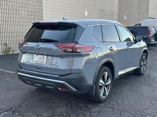 2022 Nissan Rogue SL