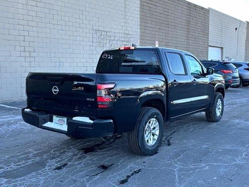2025 Nissan Frontier S