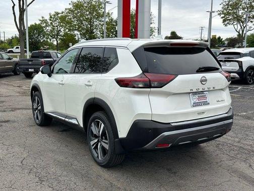 White 2023 Nissan Rogue SL