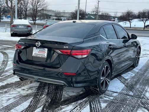 2022 Nissan Sentra SR