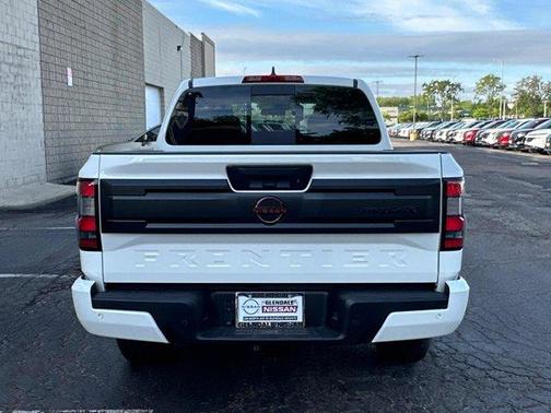 Glacier White 2026 Nissan Frontier PRO-4X