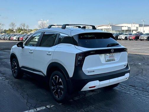 Fresh Powder 2026 Nissan Kicks SV