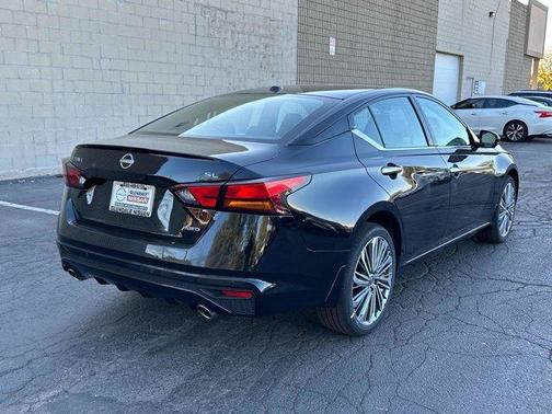 2025 Nissan Altima SL