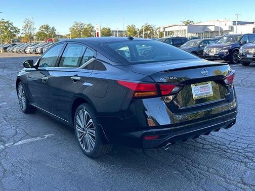 2025 Nissan Altima SL