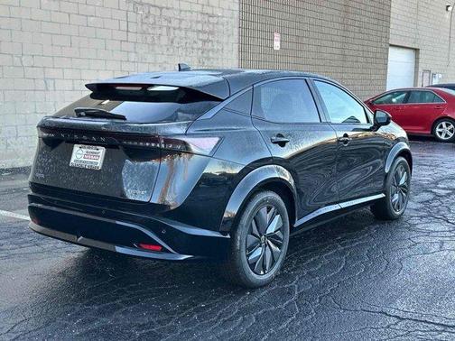 2025 Nissan ARIYA EVOLVE+