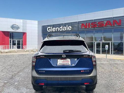 2t Blu Gry Roof 2025 Nissan Kicks SR