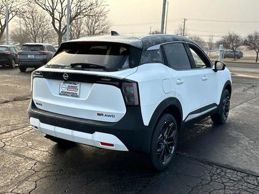 2026 Nissan Kicks SR