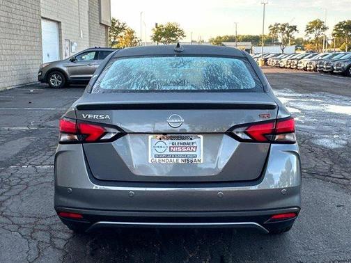 2025 Nissan Versa 1.6 SR
