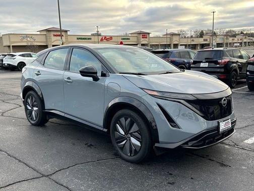 2t Gry Blk Roof 2024 Nissan ARIYA ENGAGE+