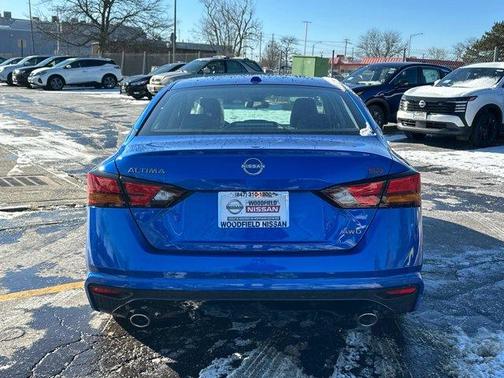 2025 Nissan Altima SR