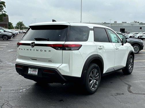 2025 Nissan Pathfinder S