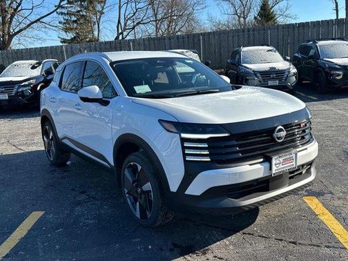 2025 Nissan Kicks SR