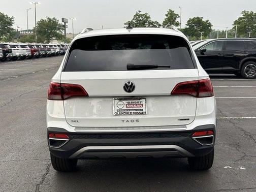 2024 Volkswagen Taos 1.5T SEL